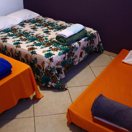 Hostel Divinópolis エクステリア 写真