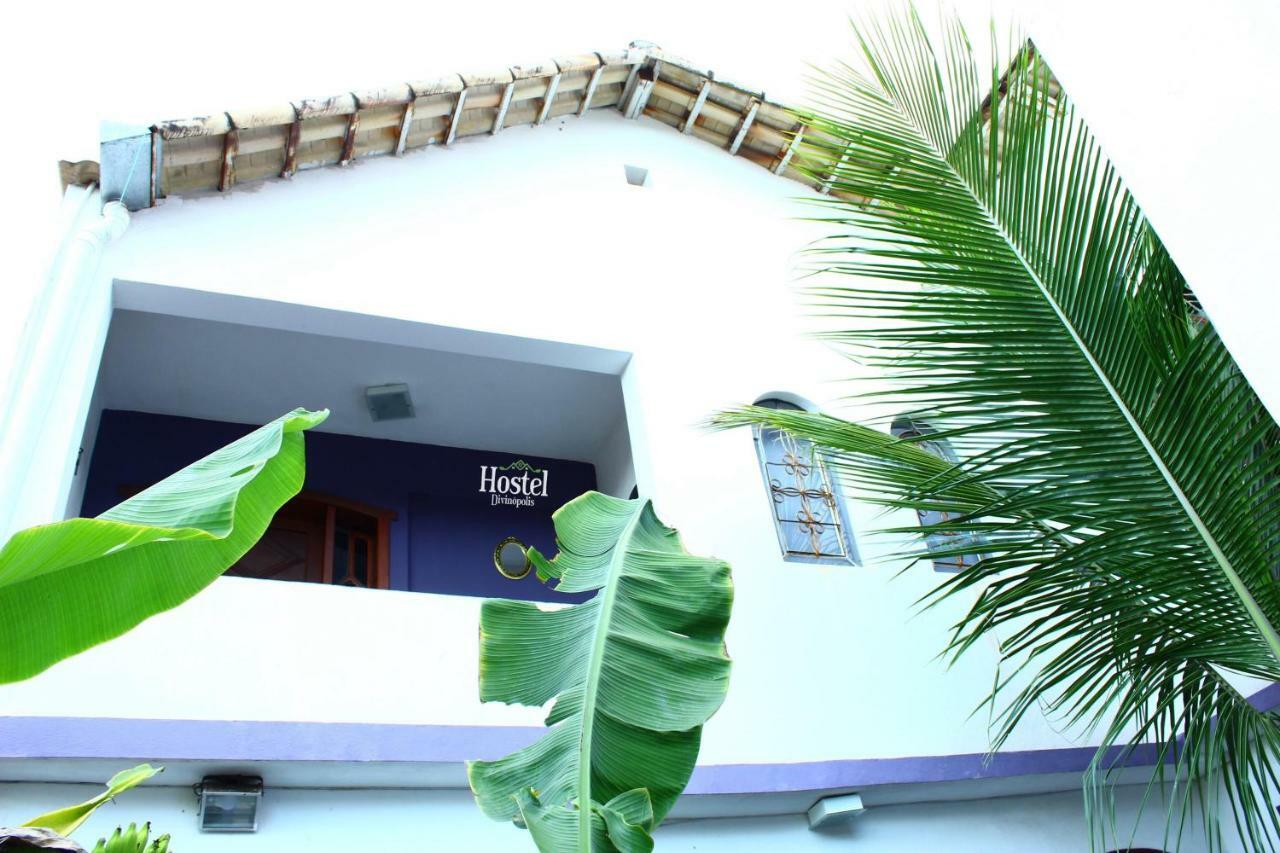 Hostel Divinópolis エクステリア 写真